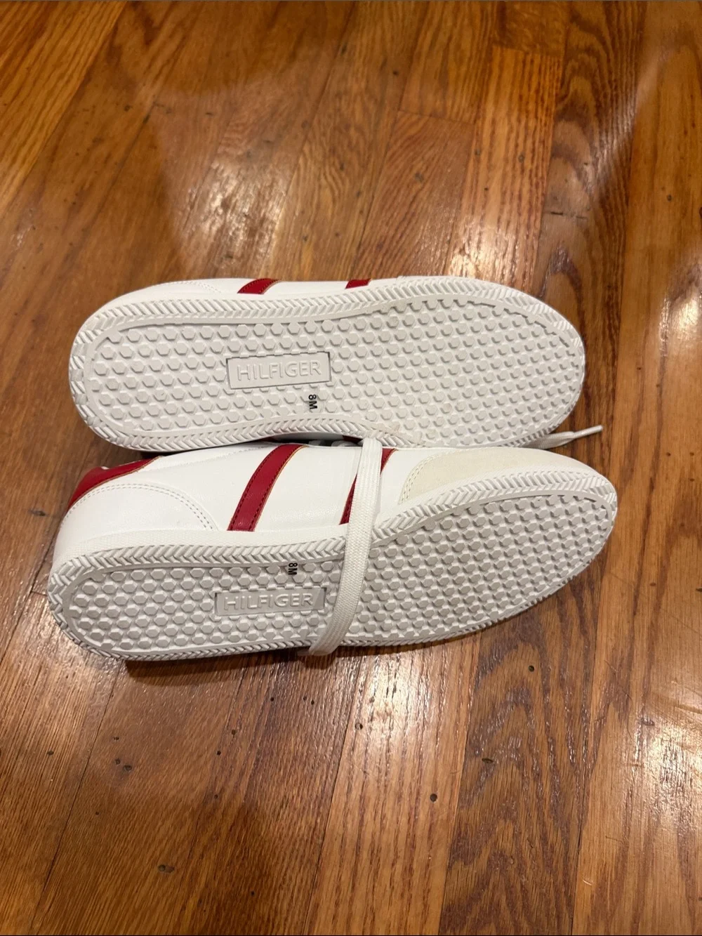 Tommy Hilfiger low profile